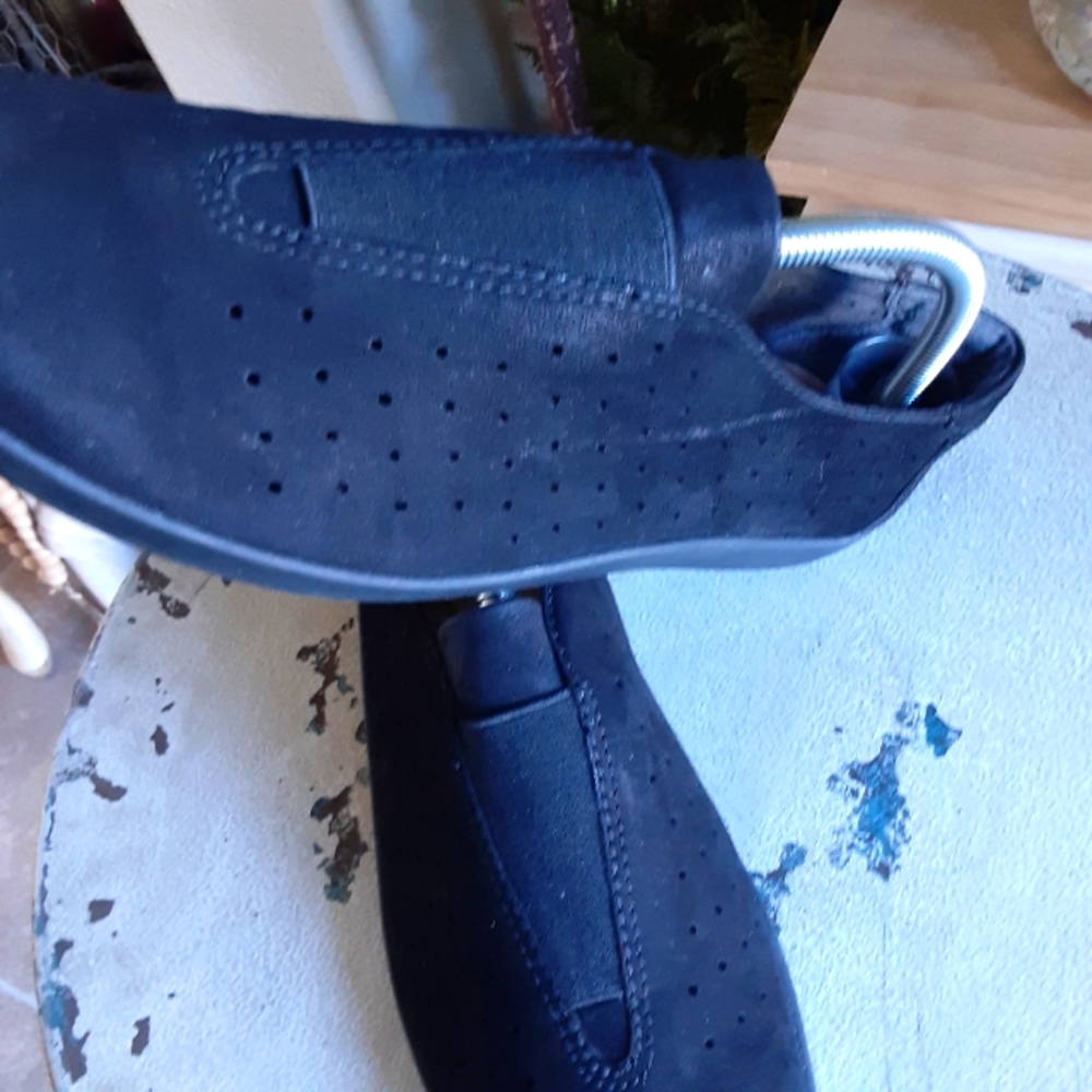 Clarks Collection Medora Gemma Navy Nubuck Leather Slip-On Loafers Sz 10 - Picture 2 of 10